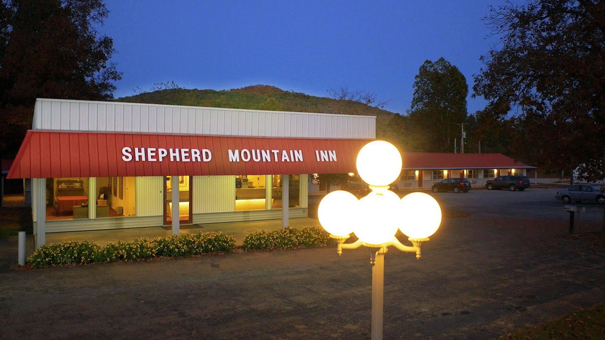 Shepherd Mountain Inn & Suites Pilot Knob Ngoại thất bức ảnh