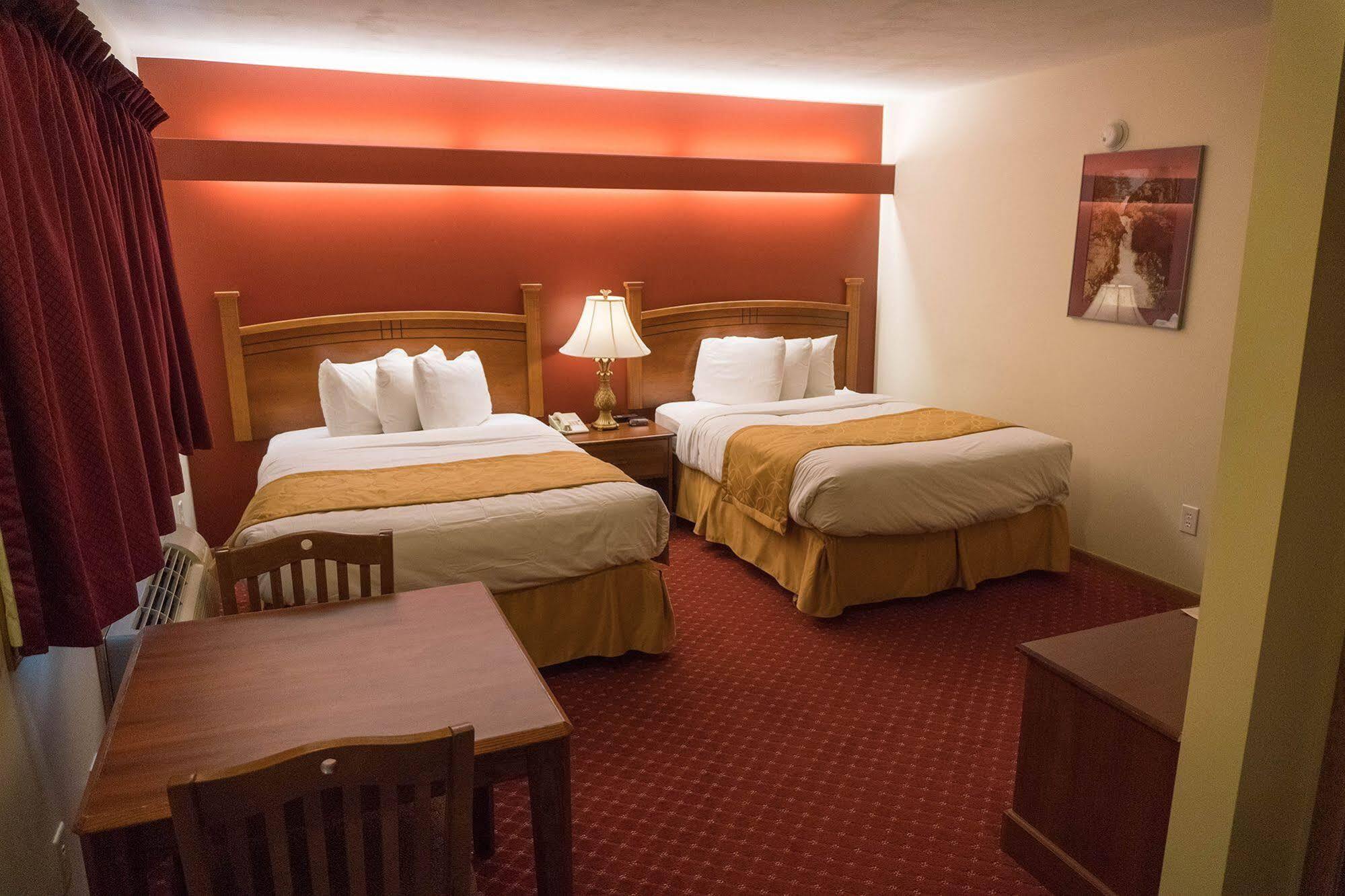 Shepherd Mountain Inn & Suites Pilot Knob Ngoại thất bức ảnh