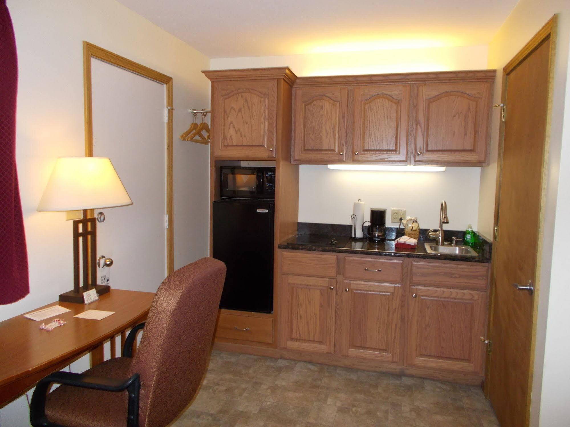 Shepherd Mountain Inn & Suites Pilot Knob Ngoại thất bức ảnh